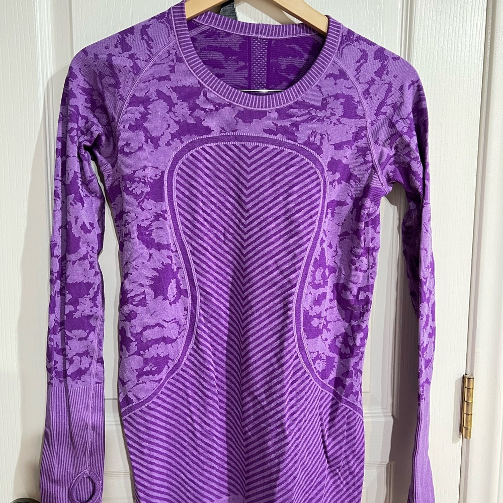 Lululemon Athletica Purple Fitted Ribbed Long Sleeve Top